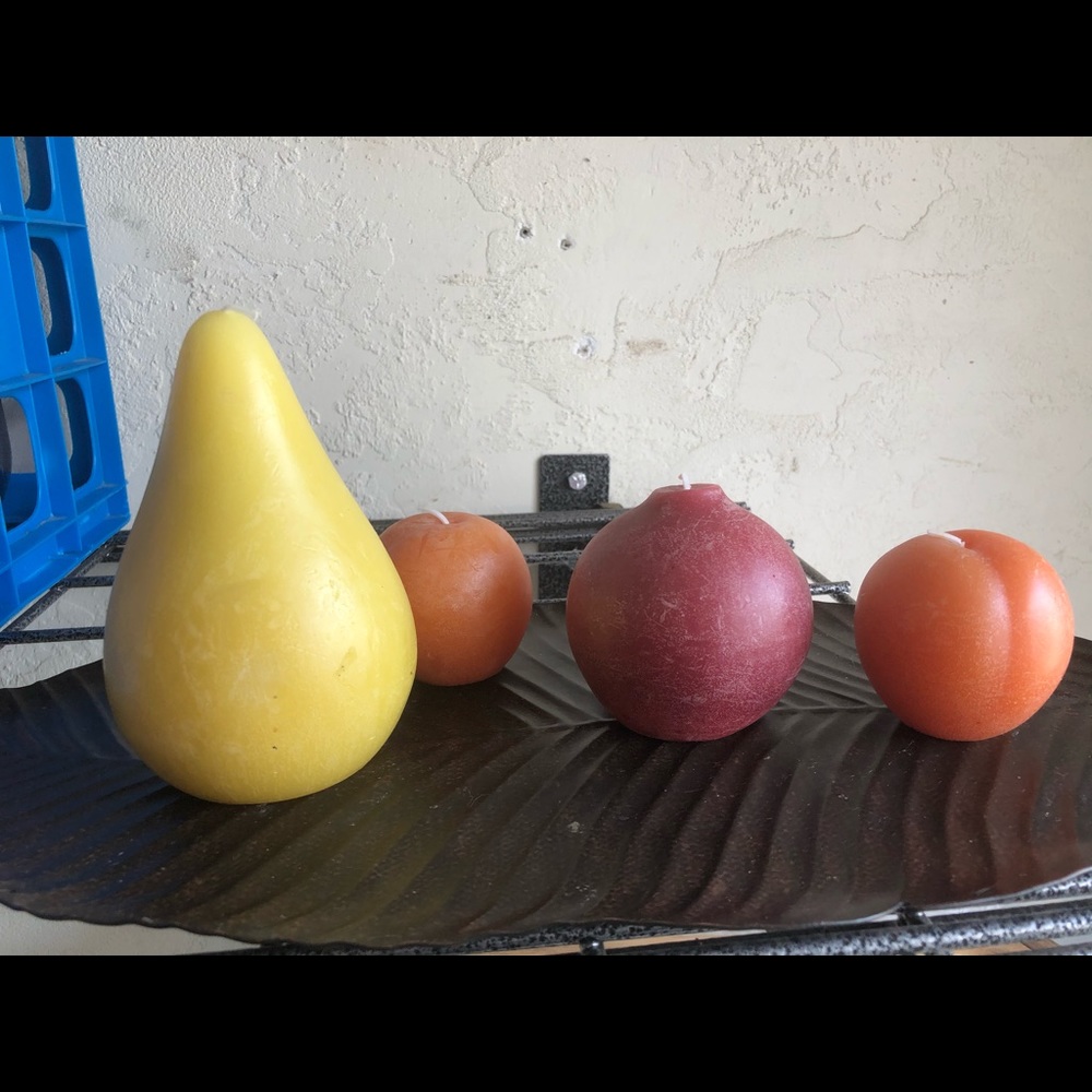 Party lite leaf candle holder and 4 fruit candles